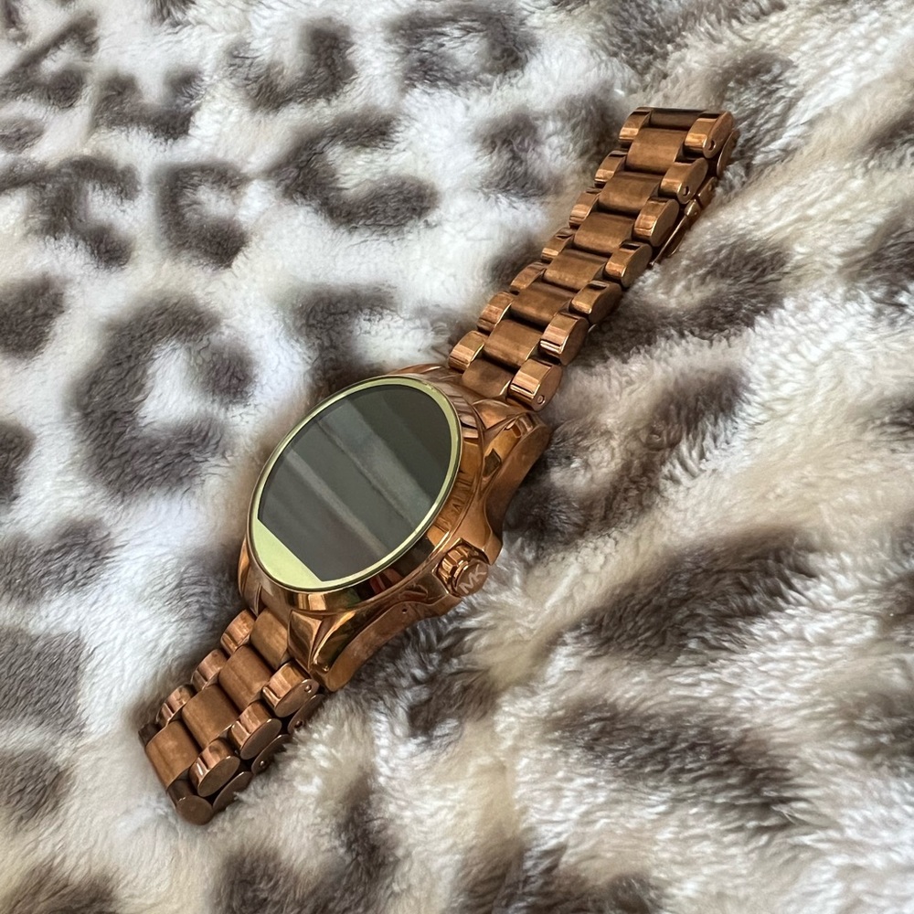 MICHAEL KORS Access Bradshaw FIRST EDITION